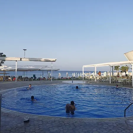 דירה Sunny Coast By The Sea *