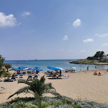 Sunny Coast By The Sea *