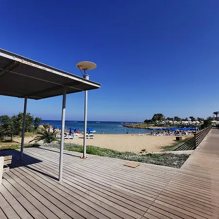 Apartment Sunny Coast By The Sea